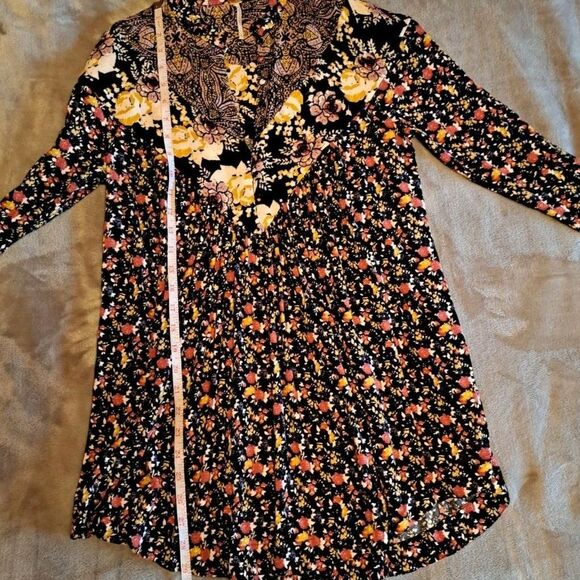 Free People Wildflower Fields Multi Color Long Sleeve Henley Top Size Small - Picture 9 of 12